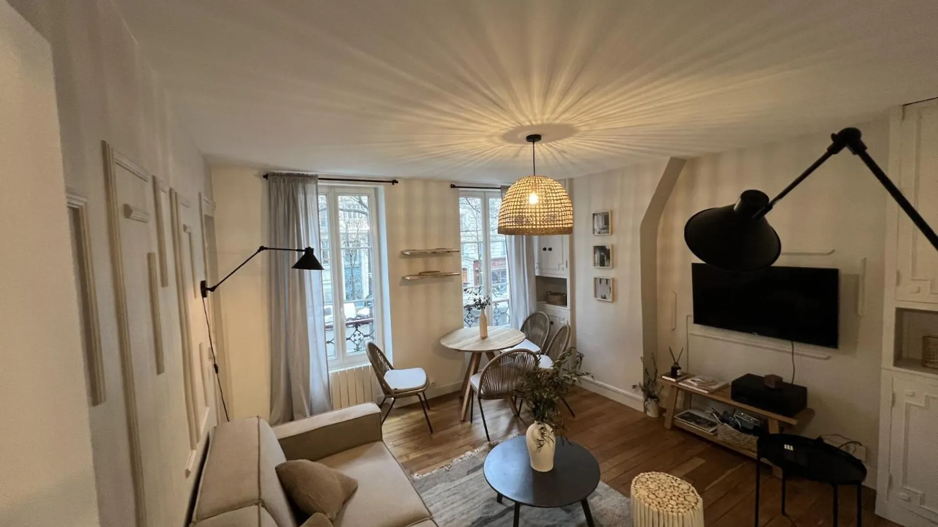 Appartement Basilique Du Sacre-Coeur De Montmartre Párizs 0*,  Franciaország